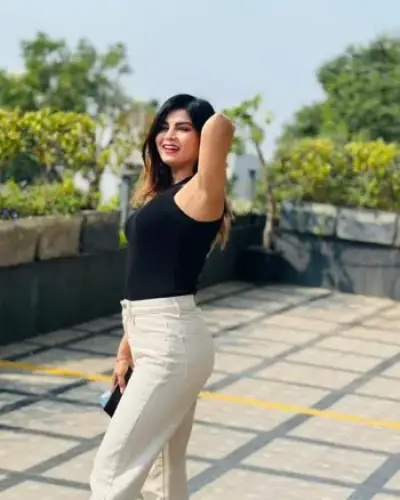 Call Girls Payal Cash On Delivery